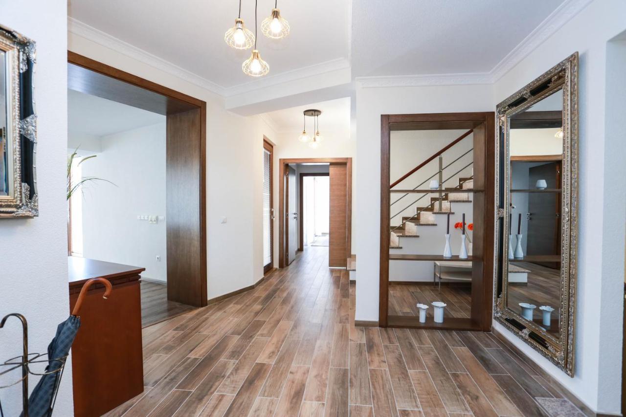 Villa Semiramis Tivat Bagian luar foto