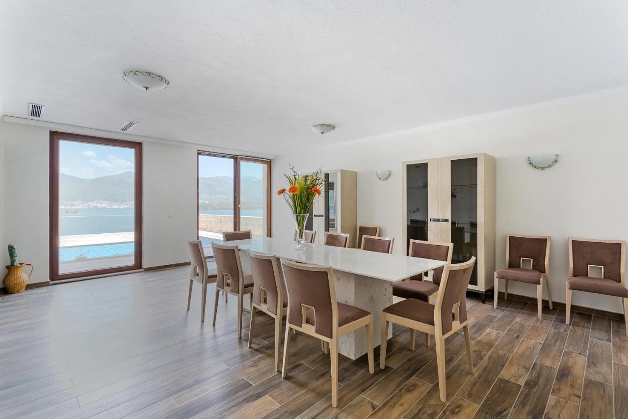 Villa Semiramis Tivat Bagian luar foto