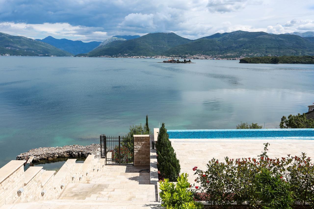 Villa Semiramis Tivat Bagian luar foto
